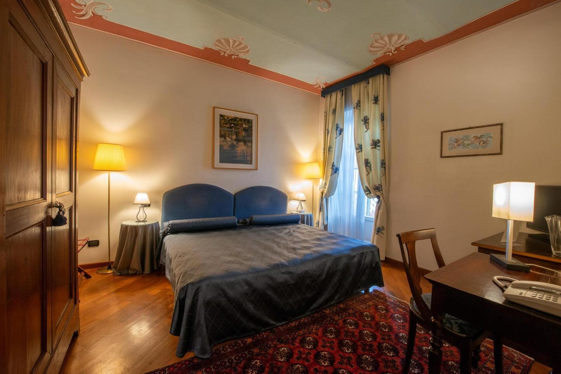 Bed and Breakfast Palazzo Finati à Alba  Extérieur photo
