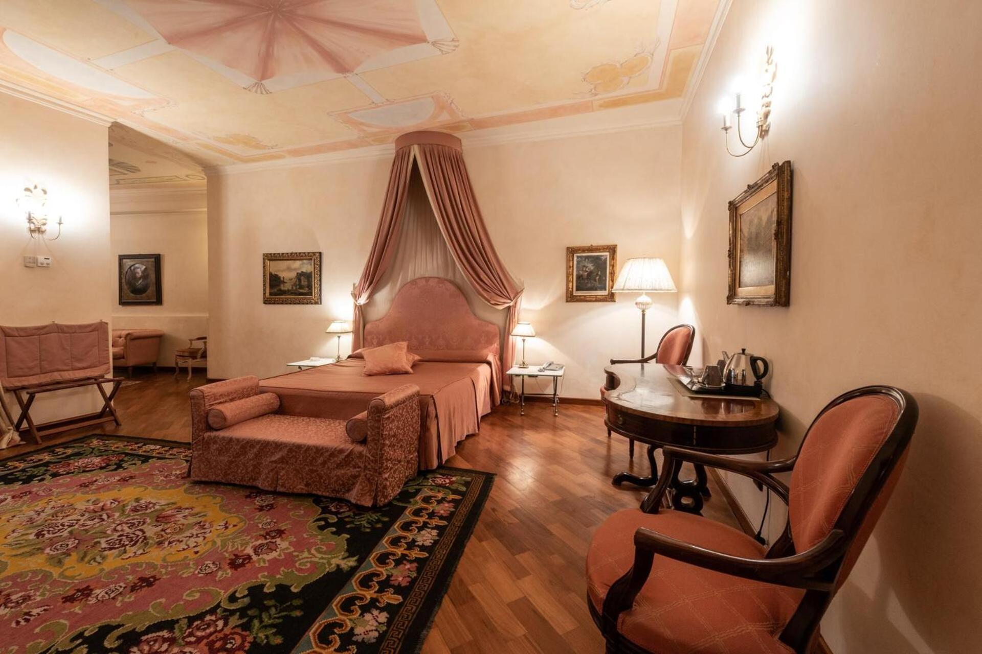 Bed and Breakfast Palazzo Finati à Alba  Extérieur photo